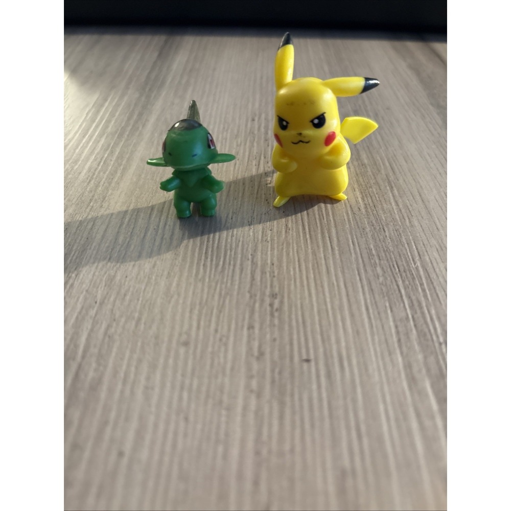Pokemon‎ 2000s Mini Vinyl PK Gumball and Pikachu Miniature Axew Action Figure